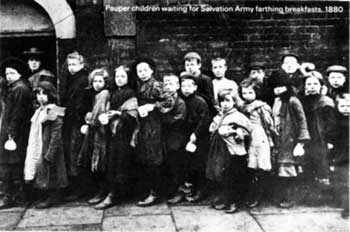 Picture properties waiting for Salvation Army farthing breakfasts, 1880